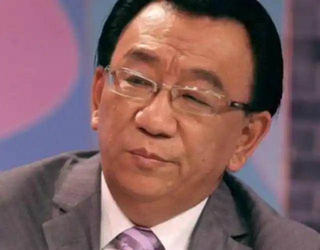 当然,侯耀华年轻气盛的时候也有过大胆地尝试.