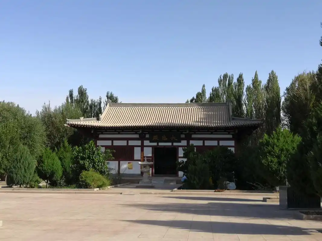 去敦煌旅游必去的地方——拜访大唐雷音寺
