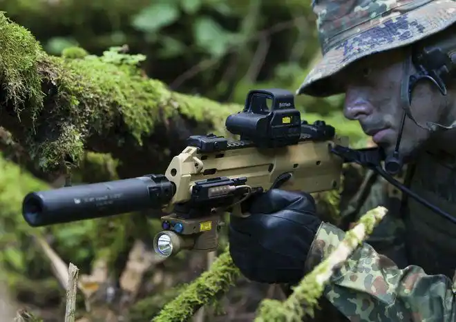 其中最著名的是美国海军的"海豹六队",而且更值得自豪的是,美国的海豹