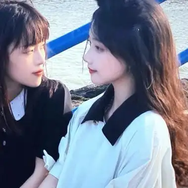 ins闺蜜头像你只管做自己天下万物的来和去都有它的时间