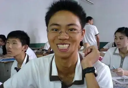 "龅牙哥"ps照网上爆红 超级销魂有木有(组图)