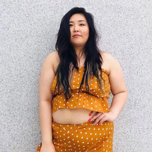 韩国160斤胖妞逆袭成时装模特网友看了连呼性感