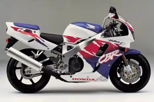 它的配色方案向1994年的本田cbr900rr致敬,所以不确定本田母公司是否