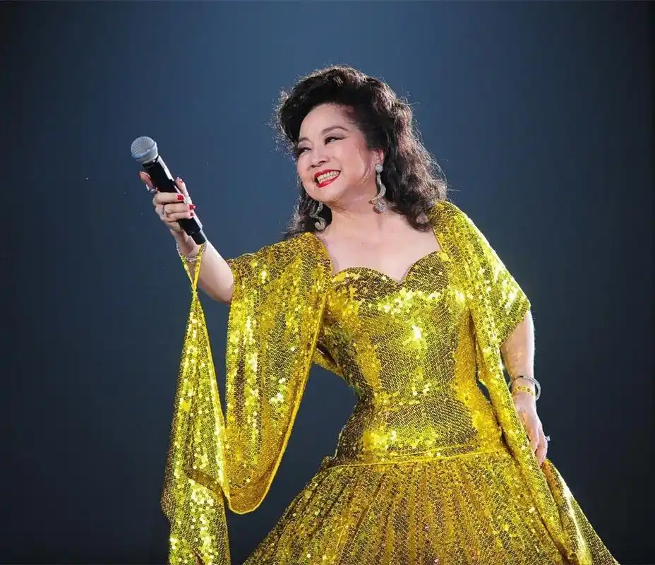 湾区升明月2023大湾区电影音乐晚会 徐小凤  风的季节 随风轻轻吹到你