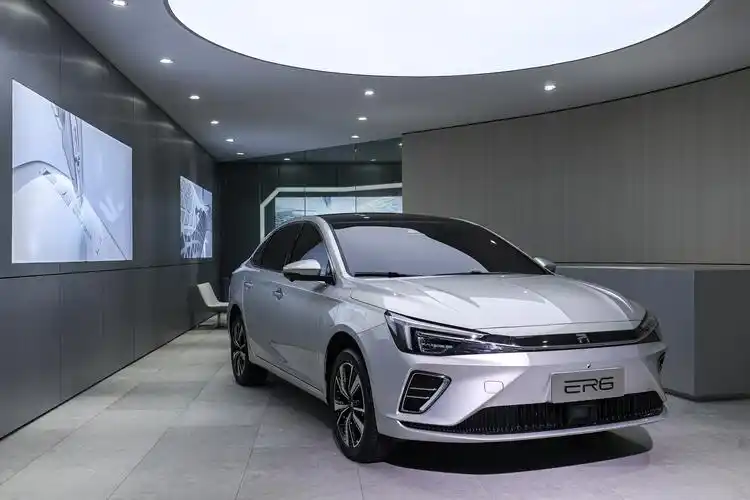 上汽荣威给r标的任务,就是进一步扩大品牌在新能源和智能网联领域的