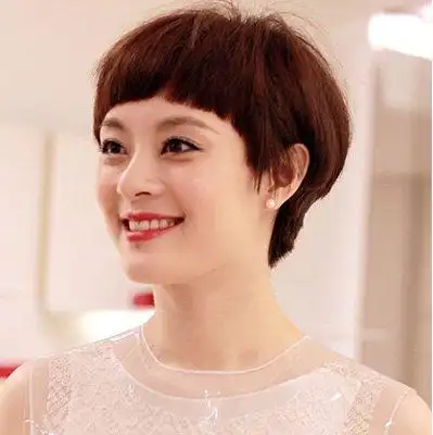 首页 玩发型 短头发 超短成熟女性短发 经典女士超短发造型这款超短