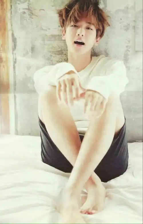 边伯贤最帅气了!