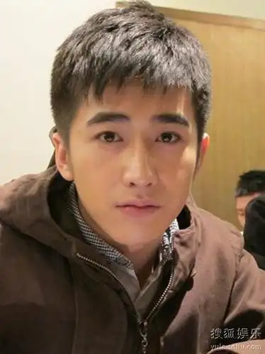 陶帅被封"豆瓣男神" 帅气素颜照走红网络