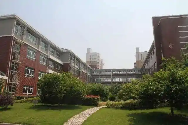 上海市香山中学