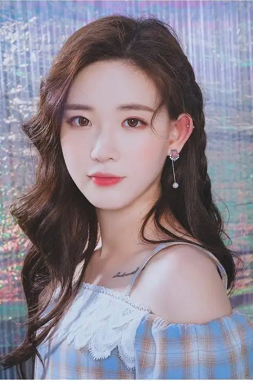 艾特闪从linda花粉转采于2020-07-11 09:38:36阭池人物模特艾特闪同采