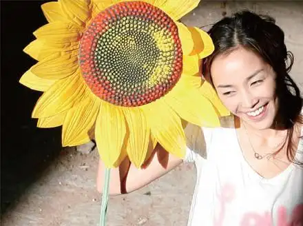 《左耳》听见的,是年少时的无知与叛逆