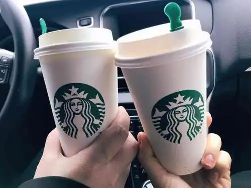 星巴克(g60金华服务南区店)-"收费站还有这个,不错不错,人不多,也不敢