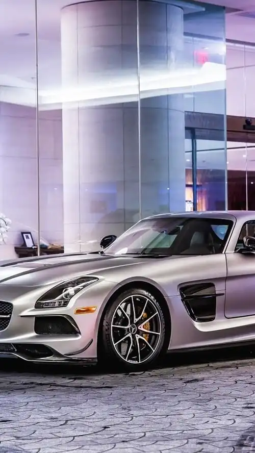 梅赛德斯 - 奔驰sls63 amg c197银色轿车