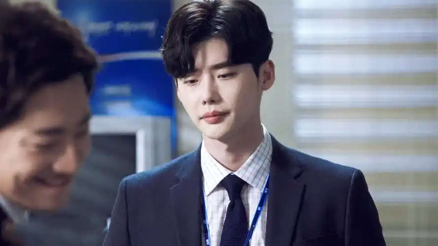 《当你沉睡时》李钟硕帅气剧照图片壁纸