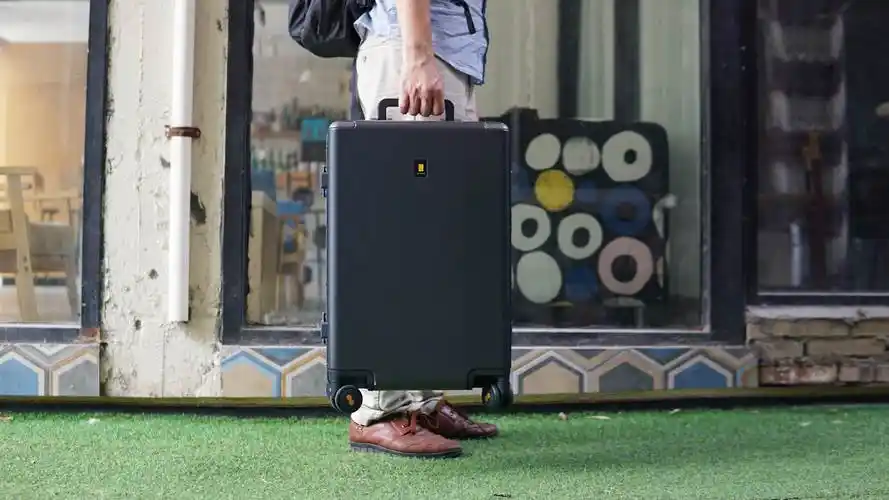 旅途出行的好伙伴,地平线8号level8行李箱