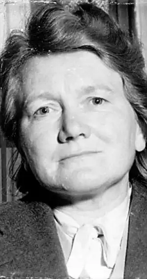 盟军希望雌激素能令希特勒变得像他的妹妹保拉.