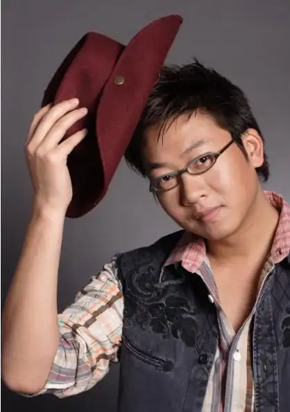 前央视主持人林海走红后与大8岁妻子离婚跳槽2年事业坎坷