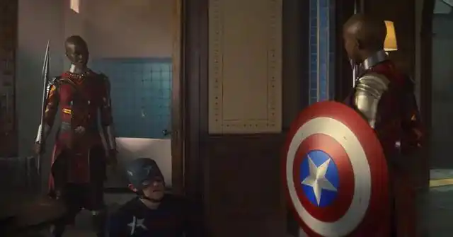 猎鹰与冬兵朵拉侍卫队战斗力真猛冬兵的振金手臂瞬间被拆