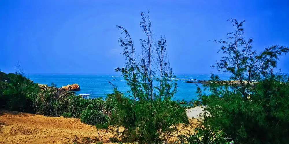 海南文昌铺前镇骑楼老街,斗柄塔和木兰湾一日游