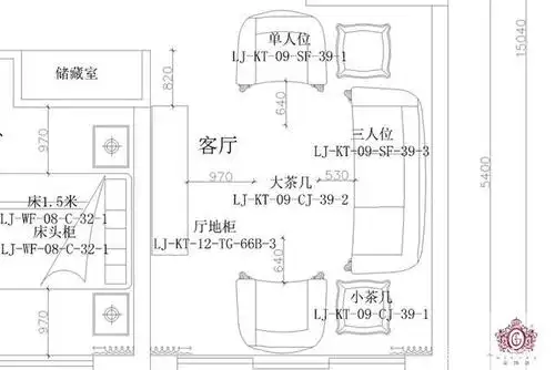 客厅空间尺寸≈4400*5400mm