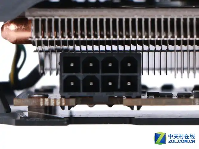 显卡单8pin供电接口