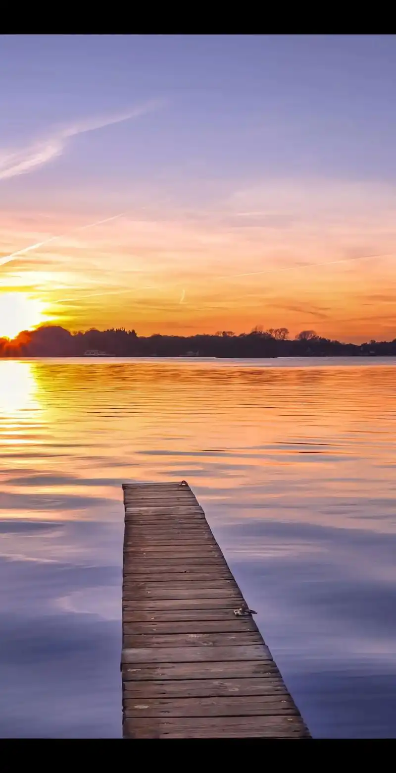 一组夕阳西下组图供大家欣赏!如何取图:抖音首页搜索:蔚蓝取图 - 抖音