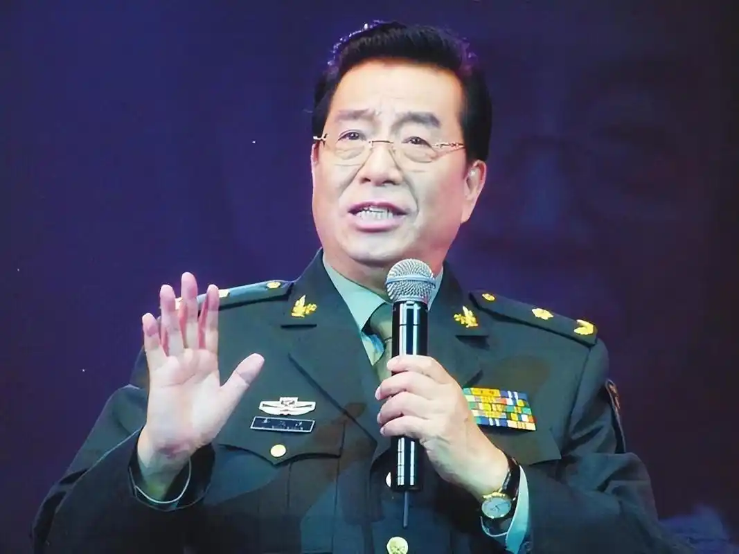 回顾李双江长子李贺:和弟弟人生不同,晚年托起父亲和继母的生活