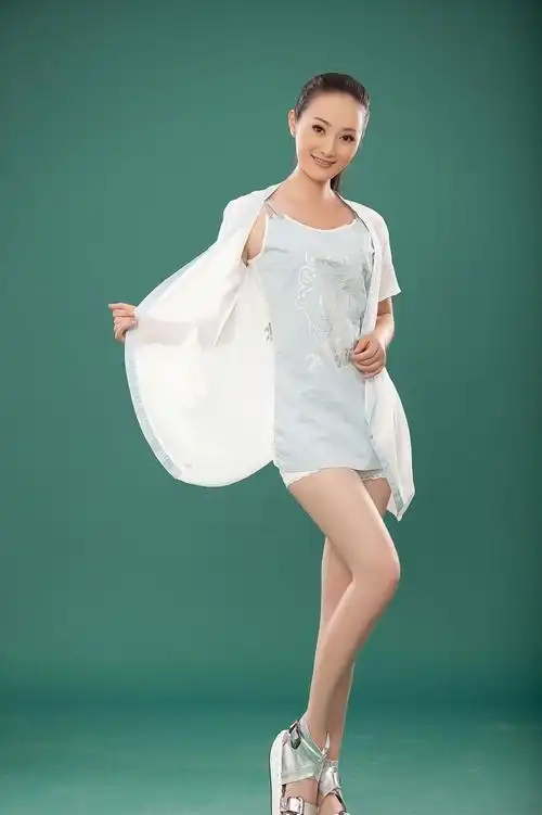 蒋林静,影视女演员,演技精湛,是一位具有高电视产量的女明星