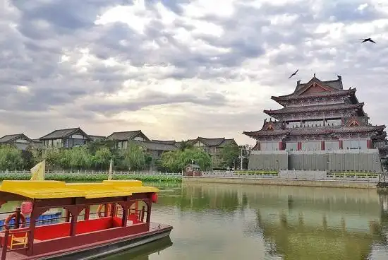 从开封到郑州是五十公里.