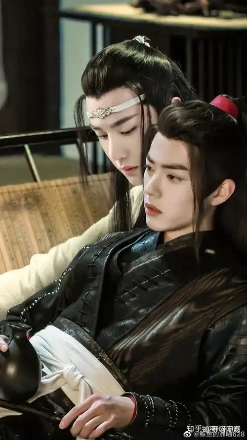 有没有肖战王一博那种比较少见惊艳的照片谢谢