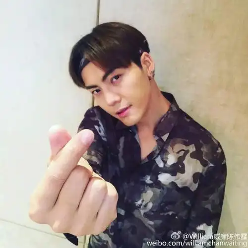 521你喜欢的比心手势是什么样