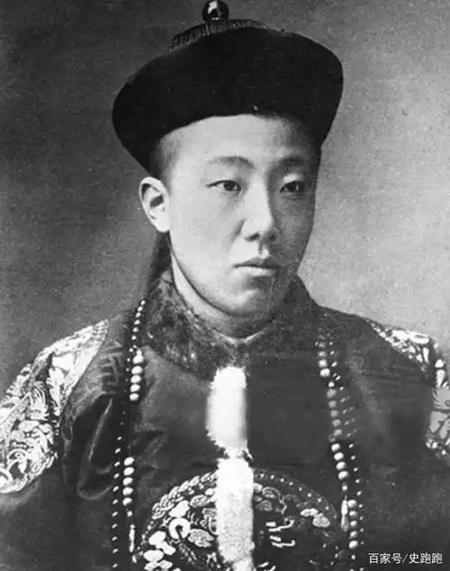 在中国古代封建社会,主要以男耕女织的小农经济为主体.