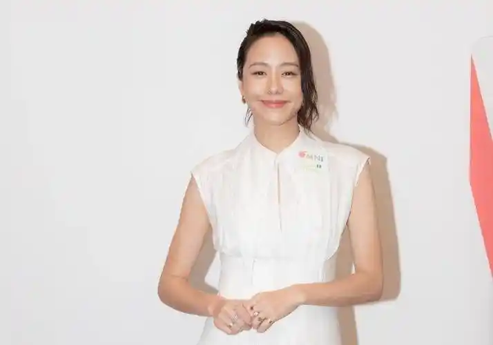 林嘉欣经历过坎坷,如今再次红火,是她足够努力_事情_生活_最好的