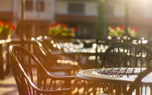 但愿总有阳光照进回忆壁纸图片