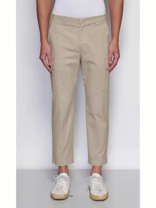 低调温润不厚重的浅卡其色