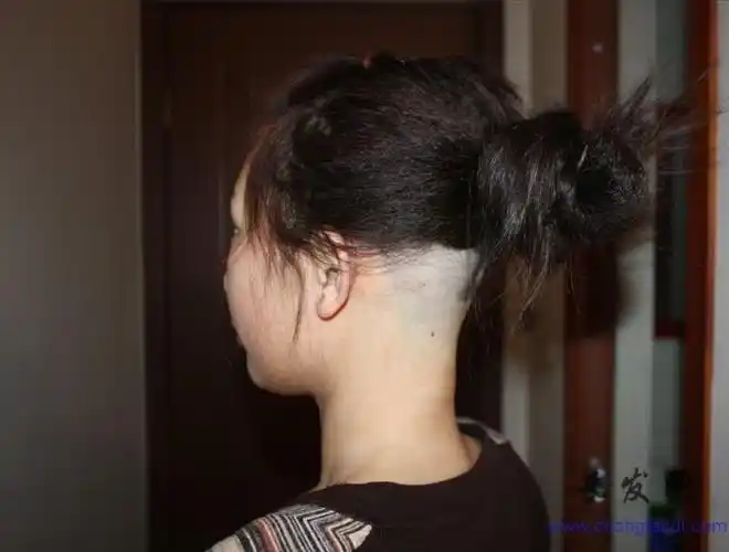 两个女孩同剪掏空bob老高12420