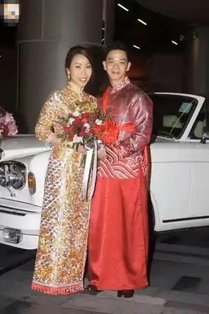 喜剧之王洪爷传喜讯老婆产女连发文超宠妻曾花7位数娶妻