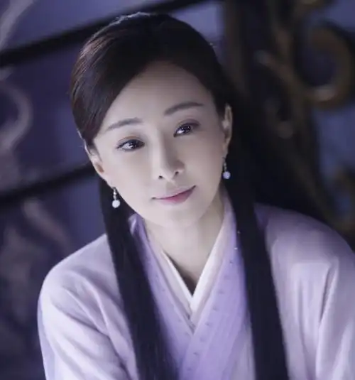 还记得《倚天屠龙记》中的丁敏君吗?今39岁容貌了得,倾国倾城
