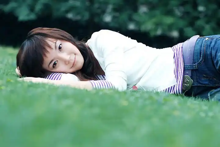 娇艳妹子苏糯米圆润大胸器性感写真二