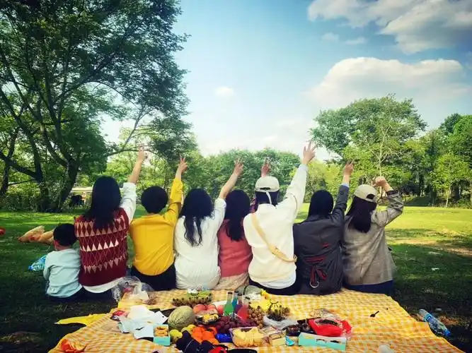 欢乐石城春光无限好一起去野餐吧