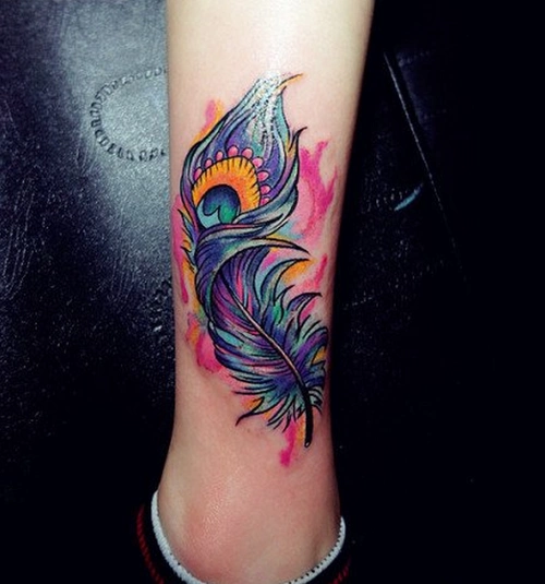 腿部彩色泼墨羽毛纹身图案_彩绘纹身,羽毛纹身,腿部纹身