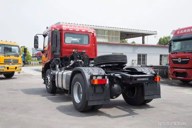 东风天锦kr也出牵引车了?三座低顶驾驶室?_搜狐汽车_搜狐网