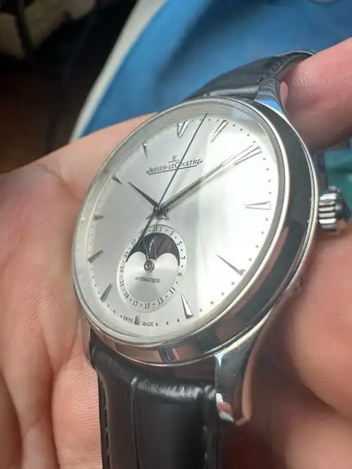 出一个98新的复刻积家月相大师 gf