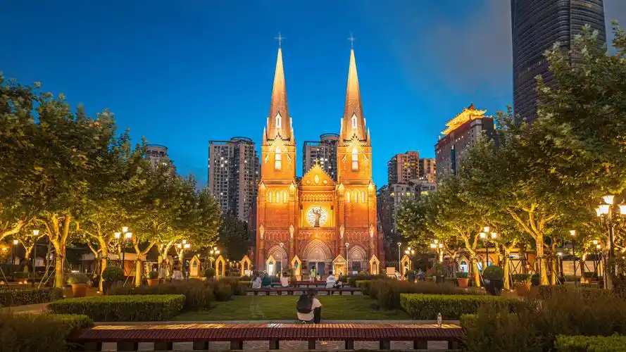 徐家汇天主教堂—哥特式教堂的浪漫