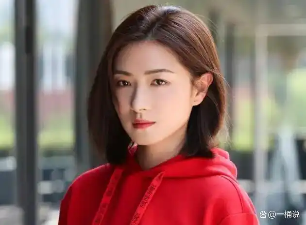 万茜又一部新剧开拍,39岁男主比她小1岁,光看导演也有盼头