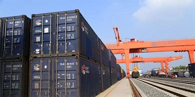 盐城到新疆铁路集装箱运输收费标准