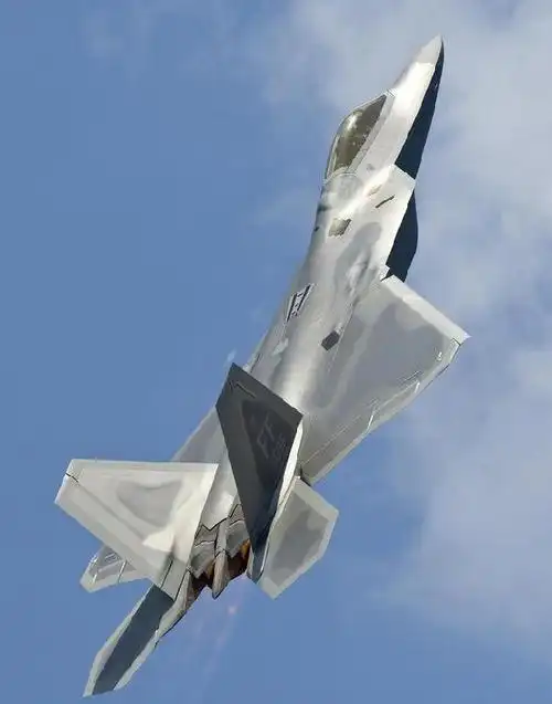 美军f22战机升级未完成,却有了近乎超自然的力量