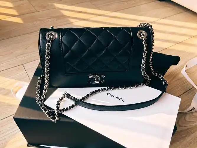 香奈儿经典gst系列包包回收值钱吗