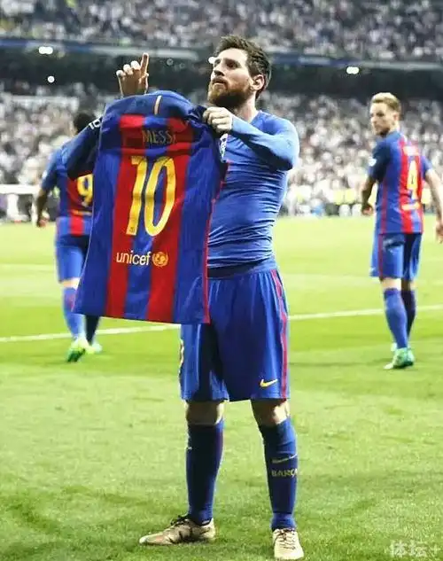 梅西伯纳乌绝杀晒球衣 - 搜狗图片搜索