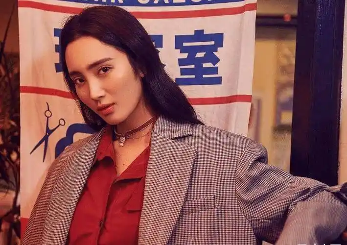 王紫璇能演敢演形象多变不受限,从神婆到女警,装腔作势也是优势